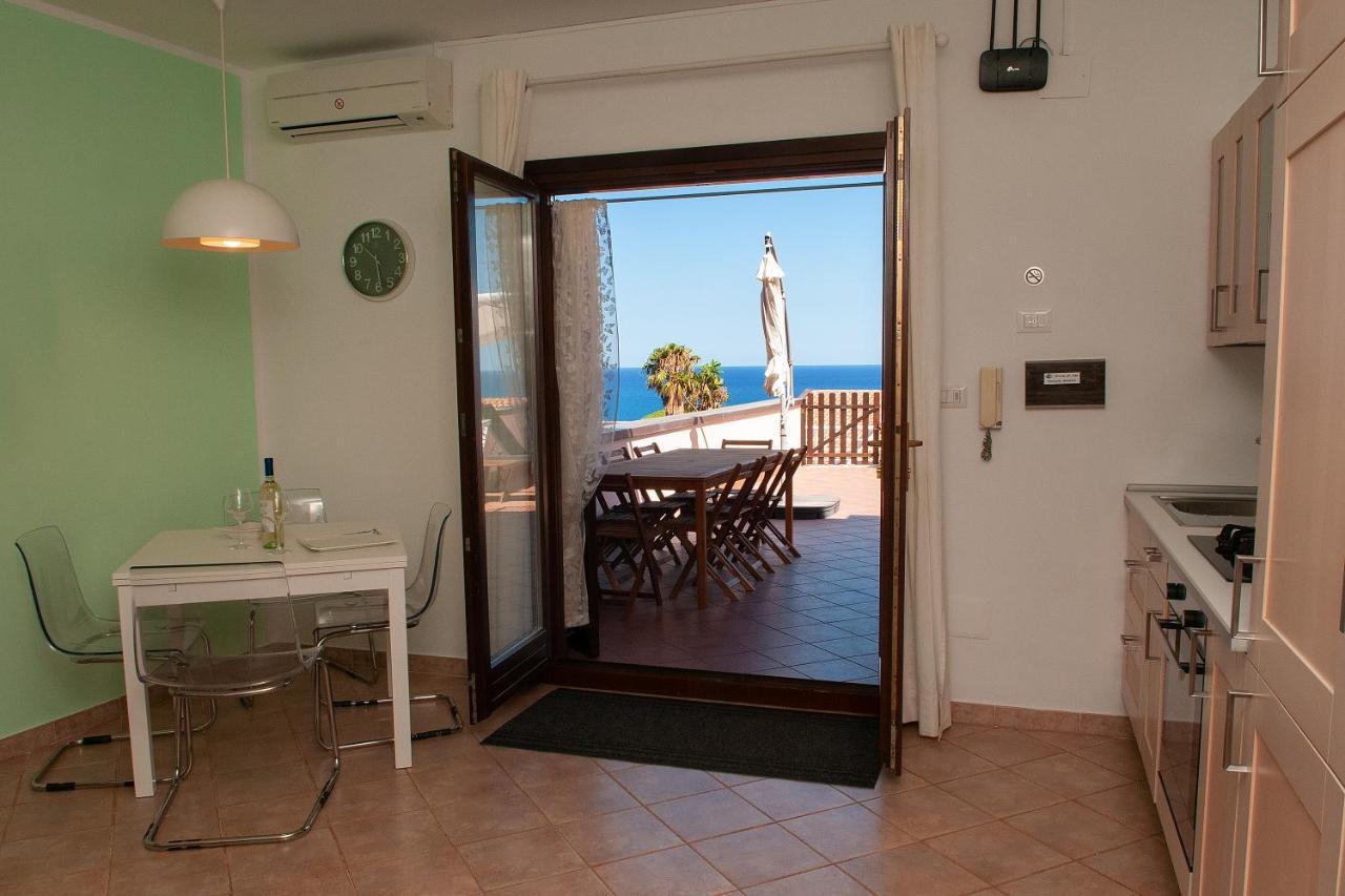 Sunnyhomecefalu39 Exteriör bild